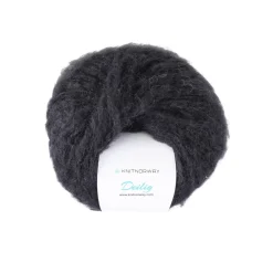 Garn Deilig 50 g black – colour 30