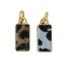 Gullfargede charms / anheng, rektangler med motiv av leopard- og kupels, 7×13 mm