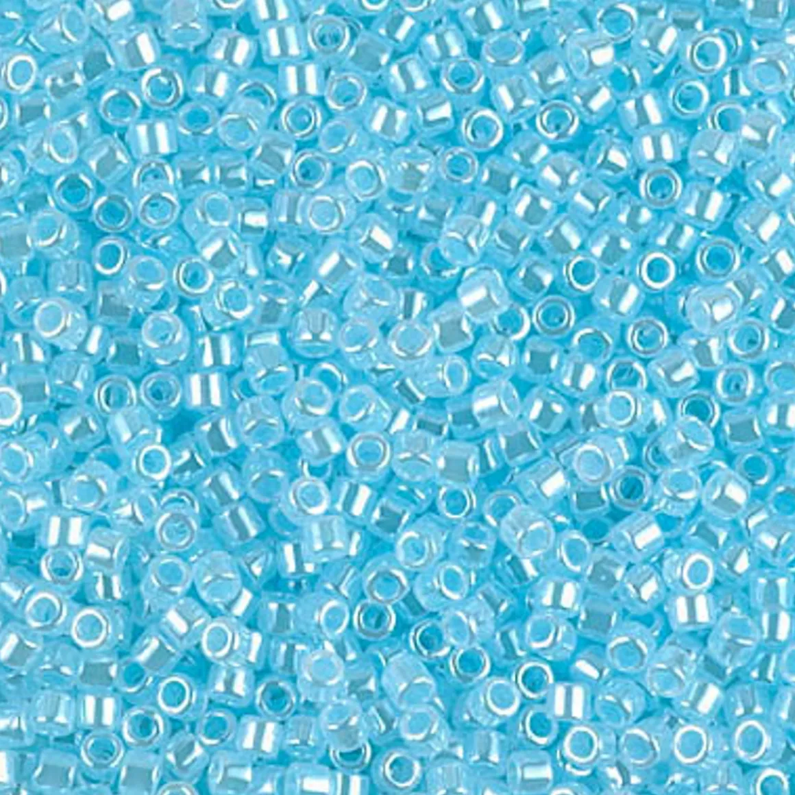 MIYUKI Delica aqua 5g – DBM0239 Lined Crystal Light Aqua
