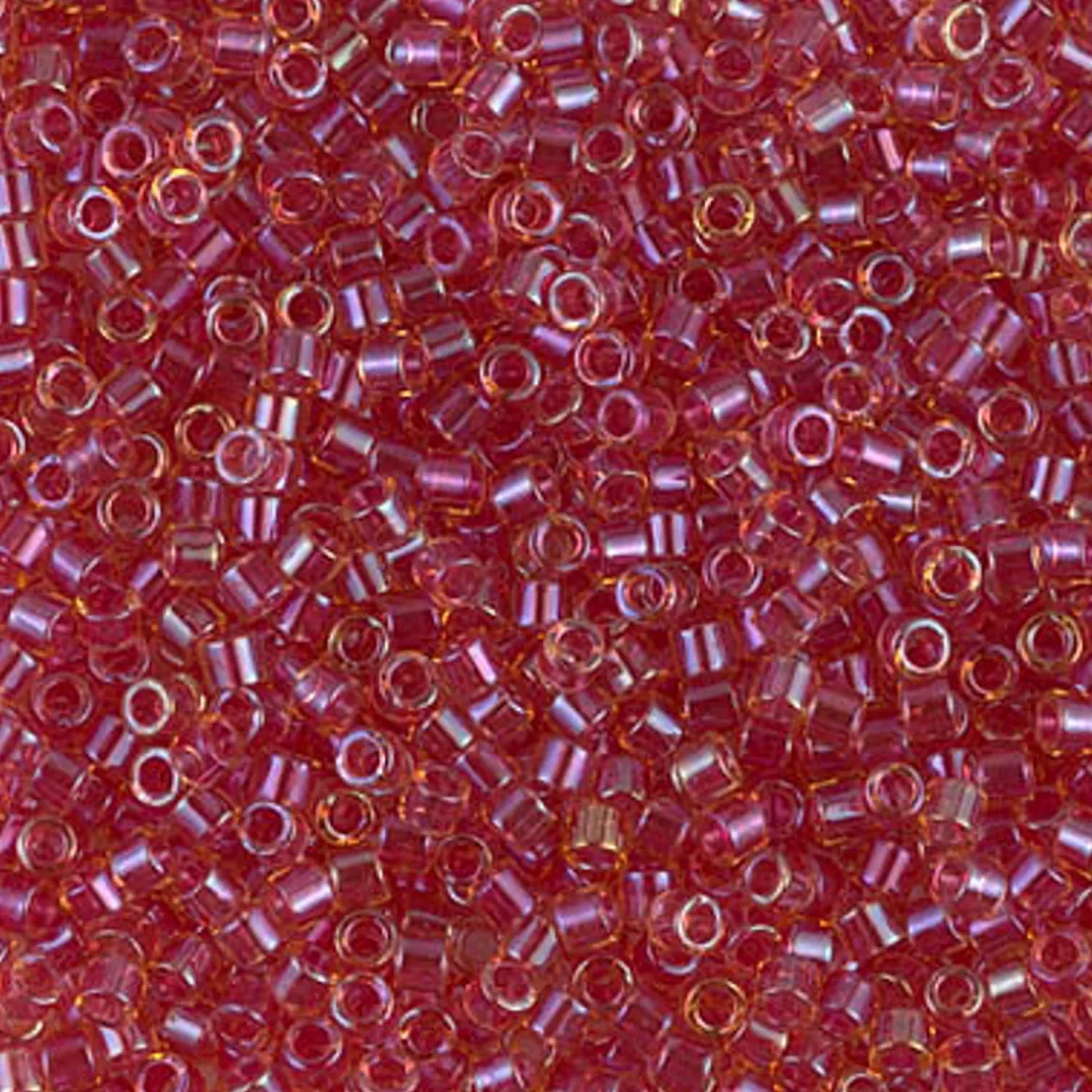 MIYUKI Delica bringebærrød 5g – DBM0062 Light Lined Cranberry