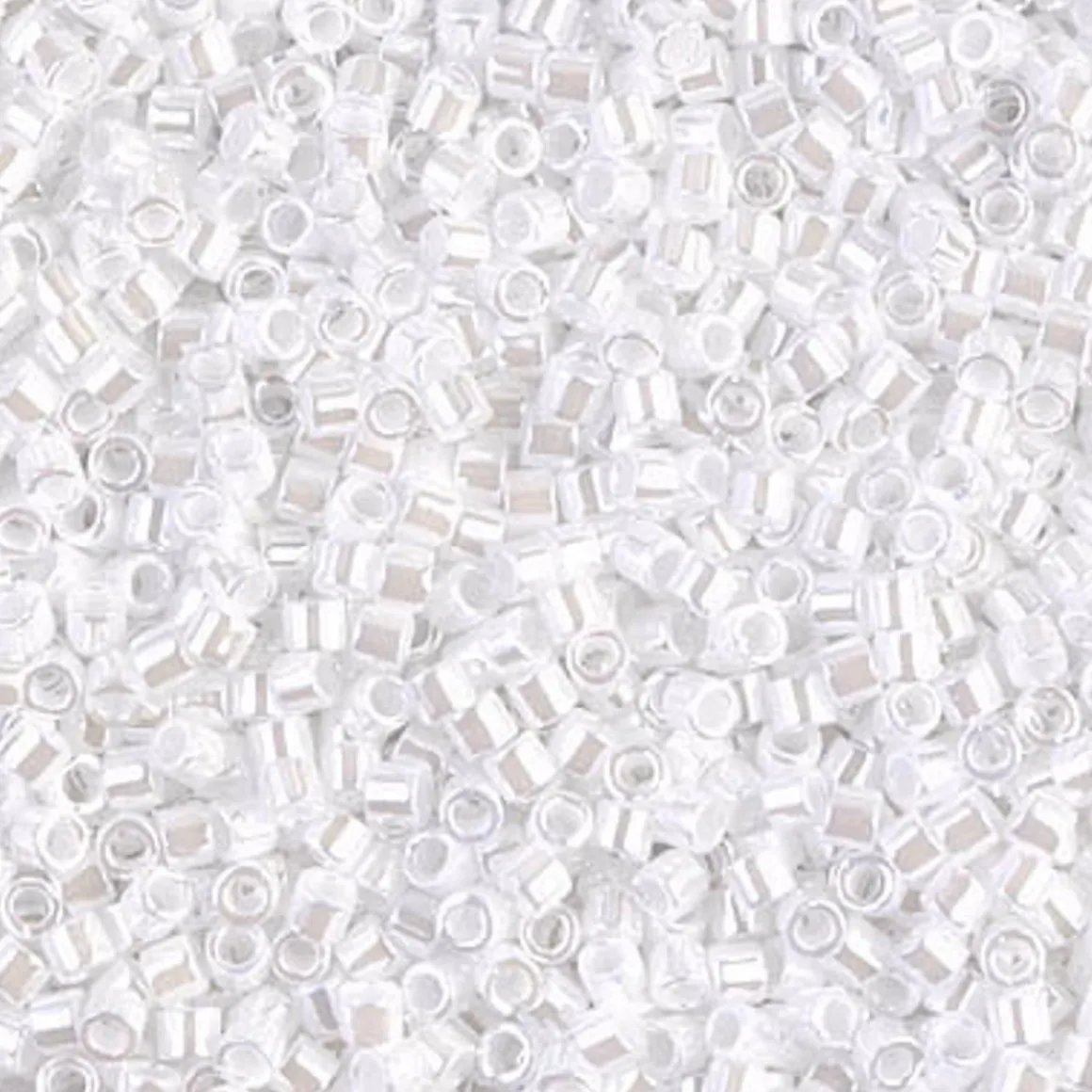 MIYUKI Delica hvit perle 5g – DBM0201 White Pearl