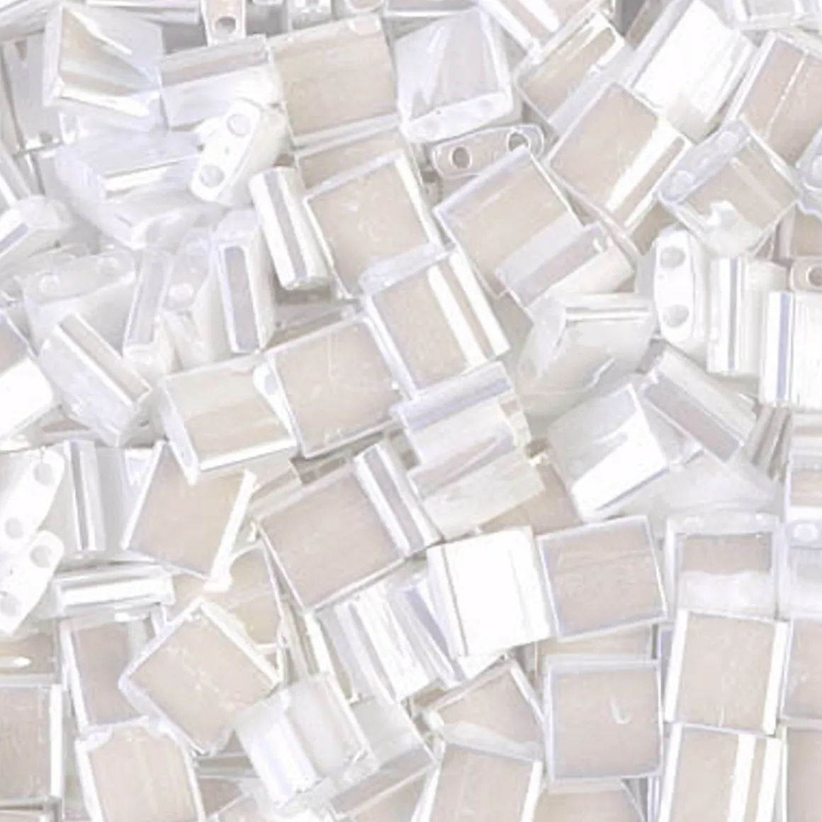MIYUKI Tila hvit pearl 10g – TL0420 White Pearl Ceylon