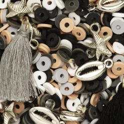 Perlemiks med flate perler / Heishi-perler Ø6 mm og diverse tilbehør – beige og svart tema