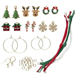 Smykkesett til jul og vinter! – 3 par ørepynt, 3 armbånd og 12 charms med julestemning!