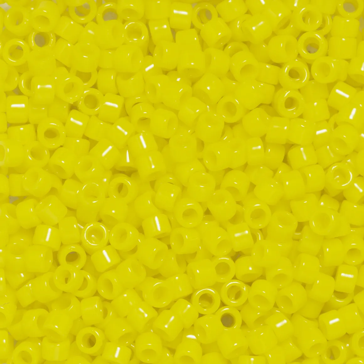 TOHO-perler 11/0 – gul blank, 42 Opaque dandelion