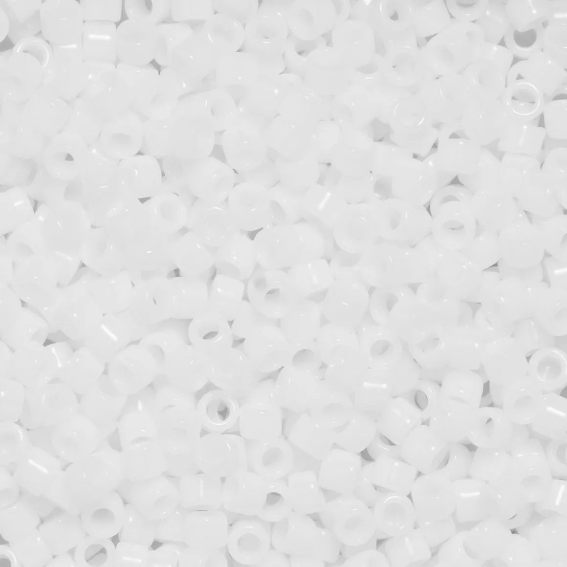 TOHO-perler 11/0 – hvit blank, 41 Opaque white