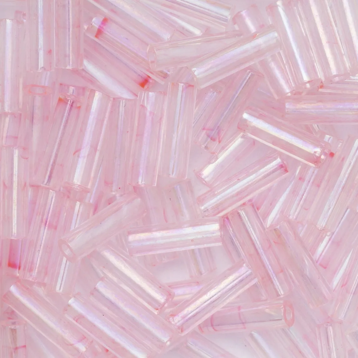 TOHO-perler bugle, avlange glassperler 6 mm lyserosa