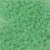 TOHO-perler runde 11/0 – lysegrønn, 144F Ceylon frosted celery