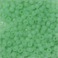 TOHO-perler runde 11/0 – lysegrønn, 144F Ceylon frosted celery