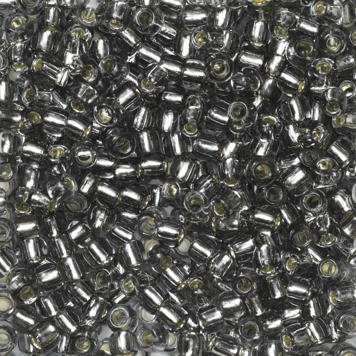 TOHO-perler runde 11/0 – mørkegrå, 29 Silver lined black diamond